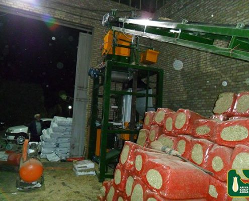 Manufacture of fodder corn packaging machine